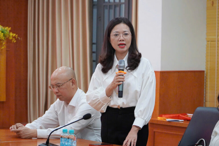 C GIANG